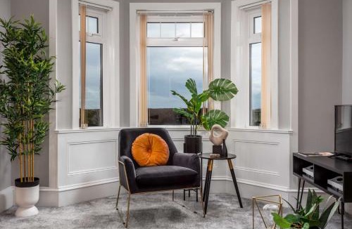 Ayr House | Sunset View - Donnini Apartments