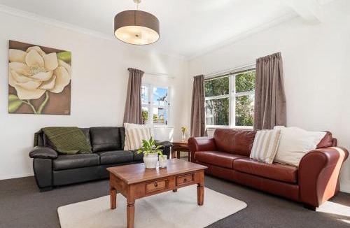 Martinborough House | Sunset Villa