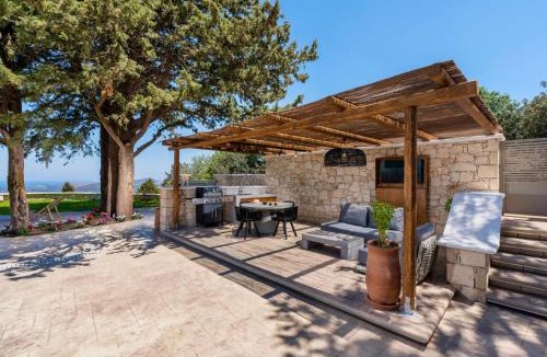Margarites Villa | Sunshine - Fairytale Countryside Villa by etouri