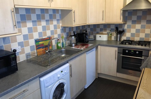 Dalkeith House | Super 2 Bedroom Flat near Dalkeith Town Center