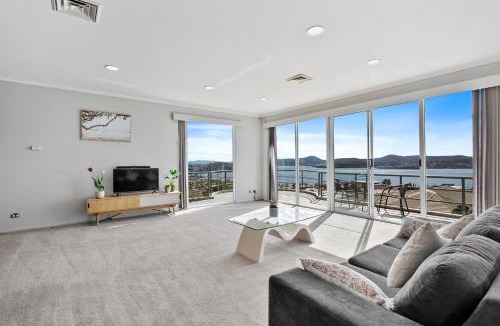 Sandy Bay House | Super nice house with sea view free parking