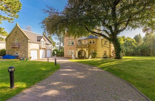 Musselburgh House | Superb 5 bedroom Mansion 20mins from City Centre.
