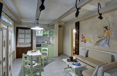 Kioni House | Superior Traditional Suite Kalypso,for Newlyweds,with Pool,aunique view.nn