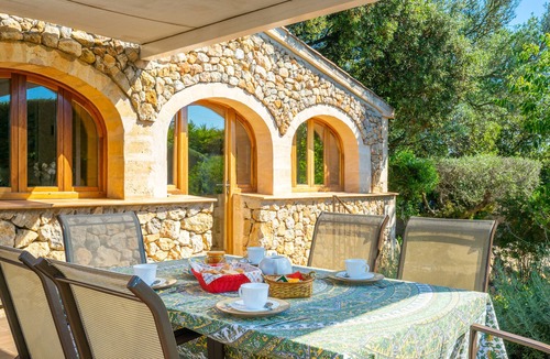 Pollensa House | Surrounded by mountains and nature, near the beach
