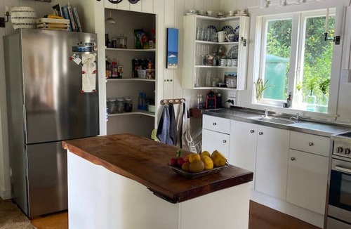 Tryphena House | Swanfork - The Hamptons House meets Medlands Bach