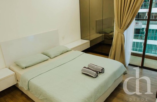 Seri Kembangan Apartment | Symphony Tower -Simfo 13- Free Wifi, Parking, Netflix