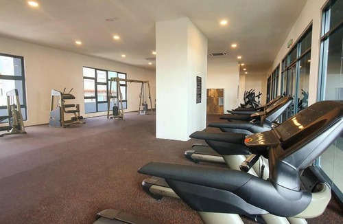 Seri Kembangan Apartment | Symphony Tower -Simfo 8- "Free Wifi, Parking, Netflix"