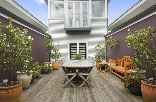 Table Cape House | Table House is a serene retreat on 60-acres with a private beach and stunning views of Bass Strait.