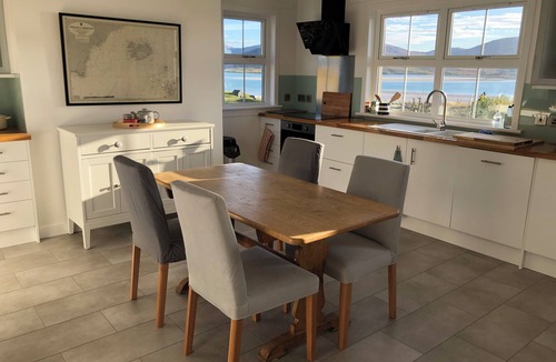 Harris Cottage | TAIGH MARSAILI, family friendly in Luskentyre, Isle Of Harris