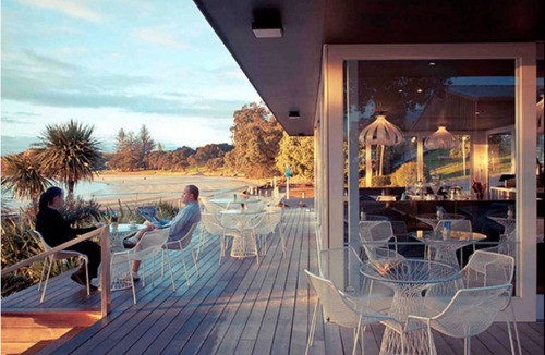 Hauraki Apartment | Takapuna Guest House. nModern, private self contained.nStroll to Beach & Shops