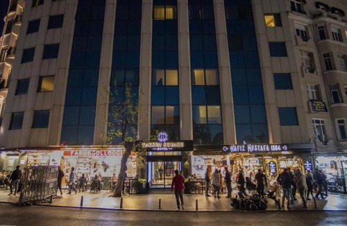 Gumussuyu Mahallesi Hotel | Taksim Square Hotel