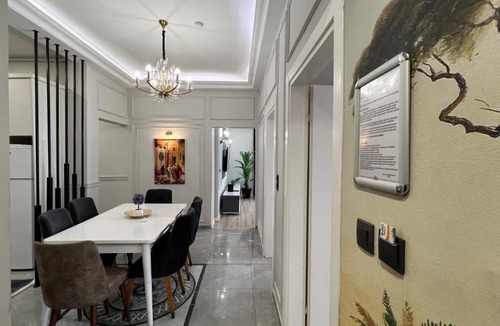 Talimhane Apartment | Taksim Square Luxury 4BR Next to Hotels Perfect for Families & Groups