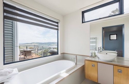 Grindelwald Apartment | Tamar Ridge Winery Apartment #8
