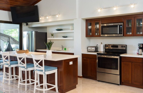 Tamarindo House | Tamarindo Beachfront 4BR Home with Private Pool – Best Location!