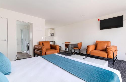 Hamilton North Hotel | Te Awa Suites
