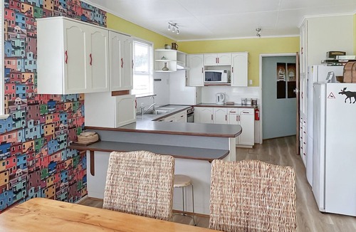 Himatangi Beach House | Te Rangimarie a fully fenced pet friendly home 20minutes walk from the beach.