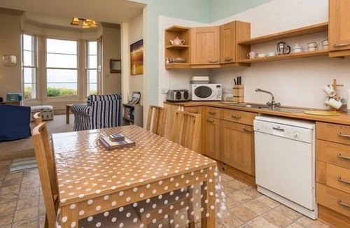 North Berwick Apartment | Tensea -Charming 3-Bed Apartment in North Berwick