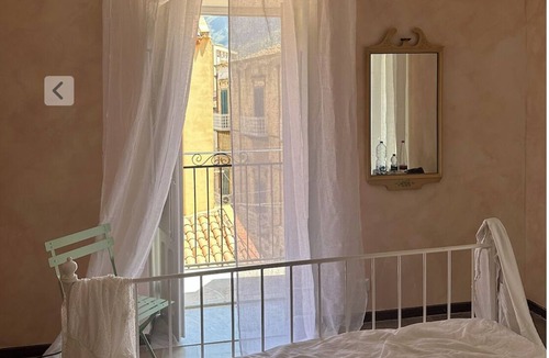 Termini Imerese House | Termini Imerese between Cefalu and Palermo, spacious, a short walk to the beach.