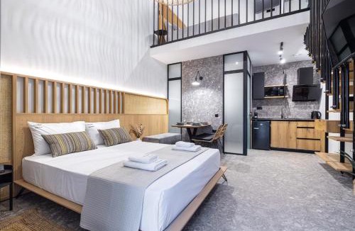 Chrisi Akti Apartment | The 8 Keys