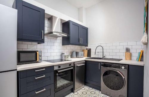 Irvine Apartment | The Annick Suite No2 - Donnini Apartments