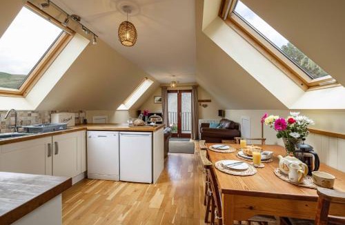 Ettrickbridge End House | The Barn at Dormouse Cottage