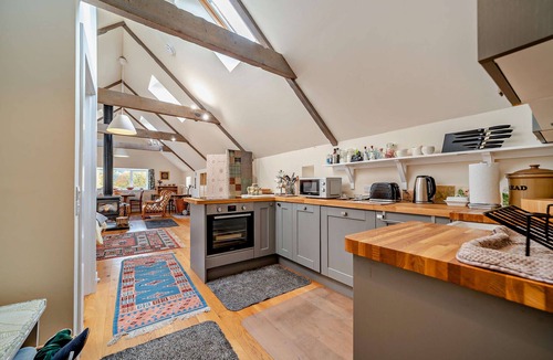 Biggar House | The Barn at Llolans - One Bedroom House, Sleeps 2