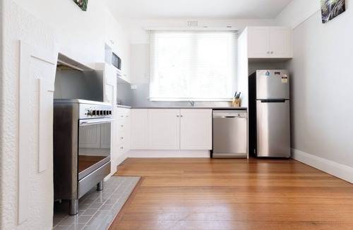 West Launceston House | The Basin Cottage - Closest Home to The Gorge