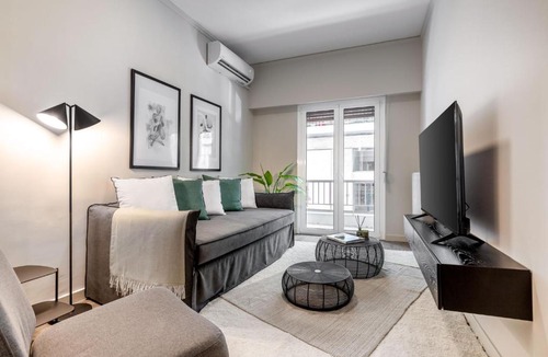Kypseli Apartment | The Beehive Apartments