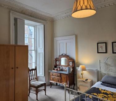 Tollcross House | The Braveheart House