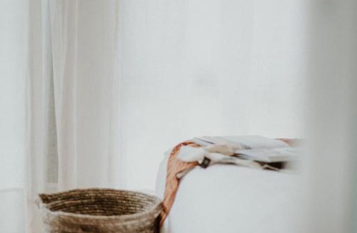Lunawanna House | The Bruny Islander - Little Cabin Hotel