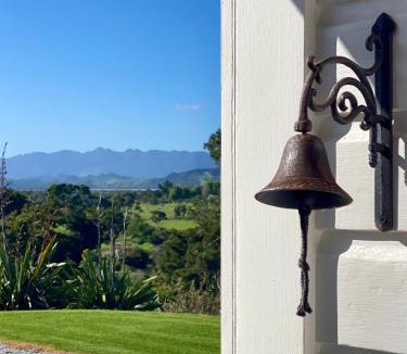 Broadwood Villa | The Chapel - Kohukohu