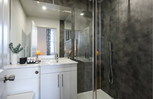 Glenisla Hotel | The Clarendon