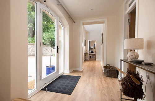 North Berwick Cottage | The Coach House sleeps six in three bedrooms