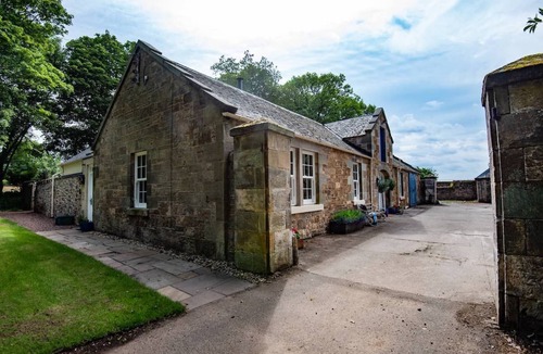 North Berwick Cottage | The Coach House sleeps six in three bedrooms