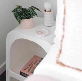 South Launceston House | The Crescent, a modern townhouse near LGH & parks