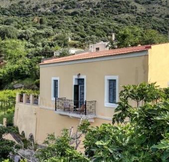 Lastros House | The Cretan Manor