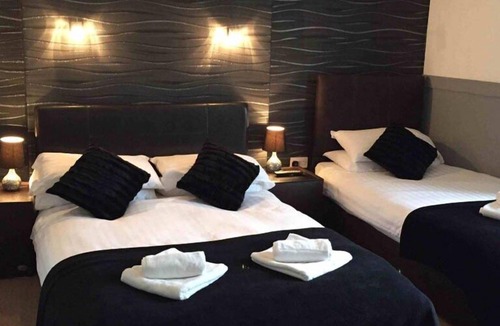 Newton Stewart Hotel | The Crown Hotel