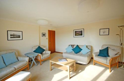 Helensburgh Apartment | The Flat In The Square