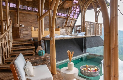 Klungkung Villa | The Floating Treehouse Villa By Avana - A Dreamy Treehouse with a View