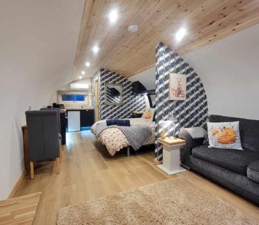 Newton Stewart House | The Galloway Steading - The Fox's Den with Hot Tub and Fire Pit