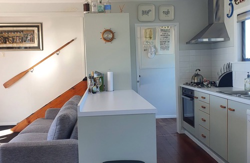 Pukehina House | The Gin Trap