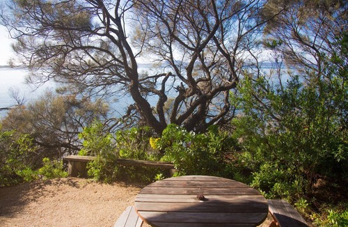 Swansea House | The Hideaway at Swansea - absolute beachfront