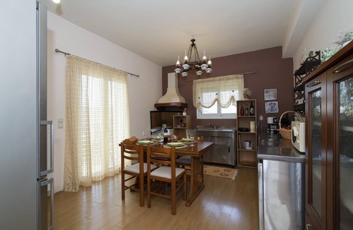 Archea Pissa House | The House Olympia