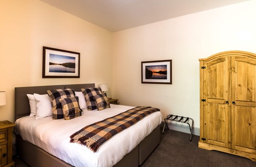 Fort Augustus Hotel | The Inch Hotel