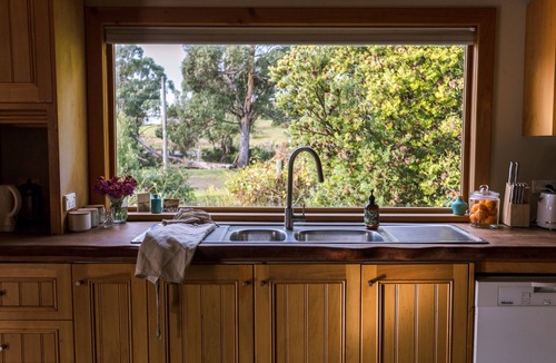 Southport Cottage | The Jetty House Cottage - a Cabin by the sea