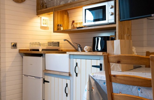 Pathhead Bed & Breakfast | The Juniperlea Inn
