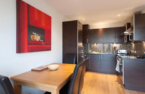 Restalrig Apartment | The Lochend Park View Residence