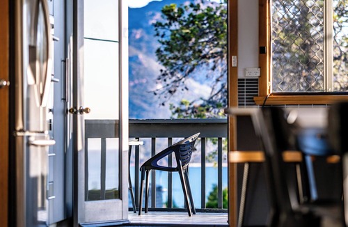 Coles Bay House | The Lookout - Freycinet Holiday Houses