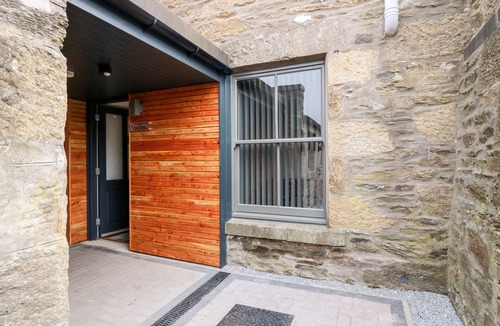 Keith Cottage | THE MARRIAGE ROOM AT THE INSTITUTE EXECUTIVE APARTMENTS in Keith