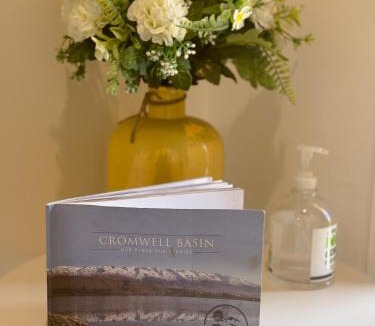 Lowburn Bed & Breakfast | The Mathstone